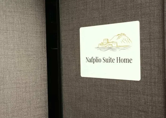 Nafplio Suite Home 아파트